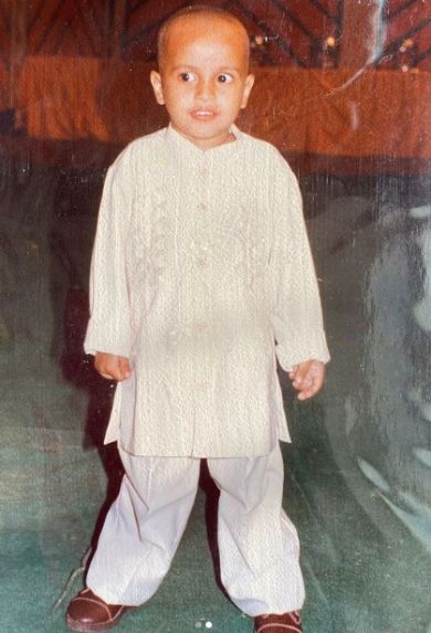 Nischay Malhan Childhood photo