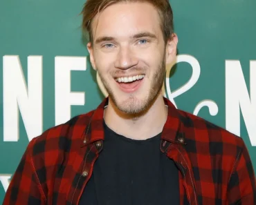 PewDiePie Bio – Age, Net Worth, Career Earnings & Personal Facts